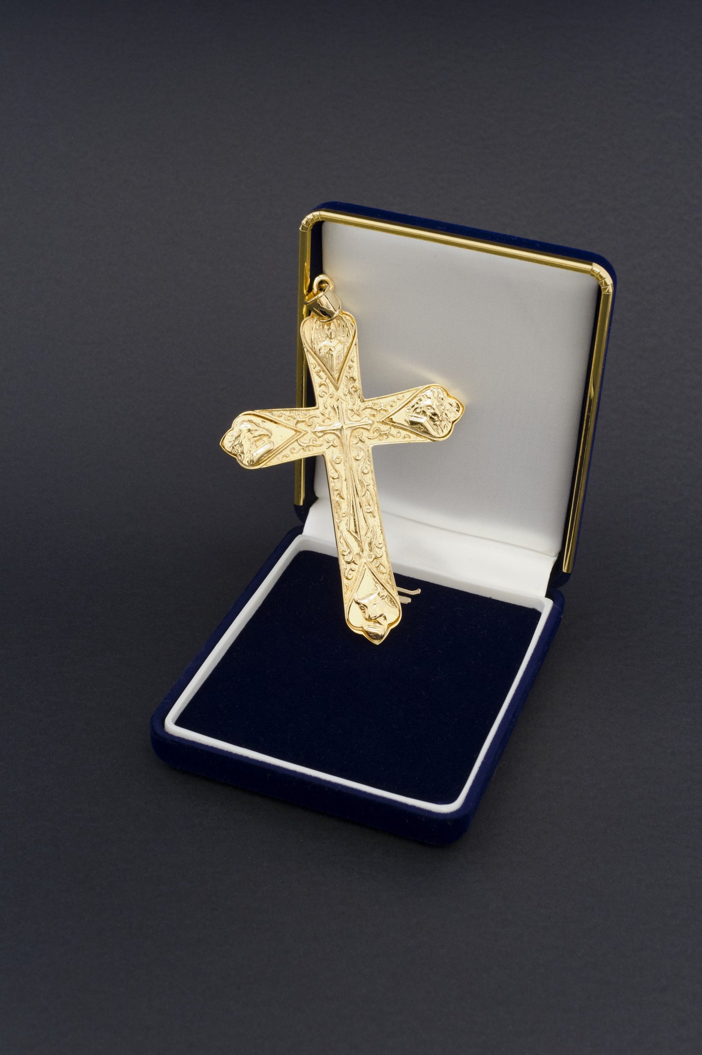 Croce pettorale - luxdei.it