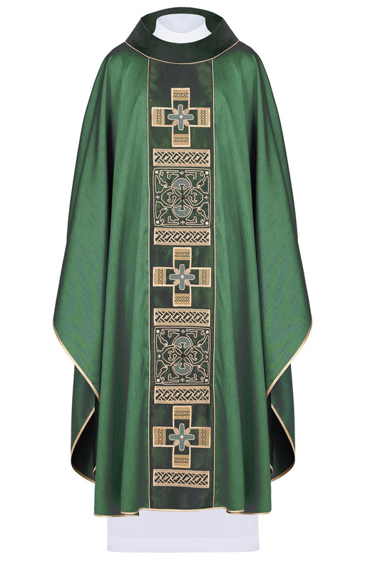 Casula con gallone ricamato e pietre decorative verde - luxdei.it